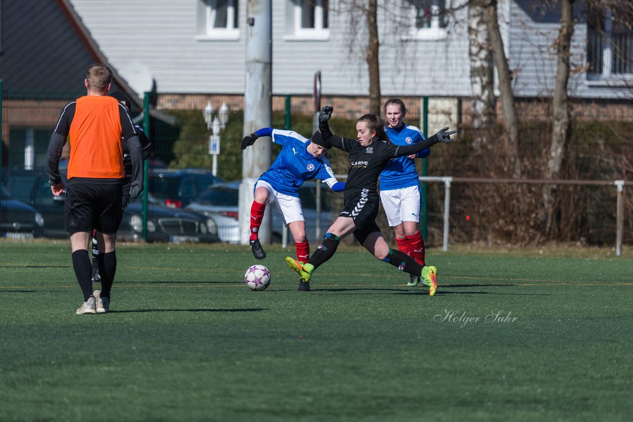 Bild 410 - B-Juniorinnen Halbfinale SVHU - Holstein Kiel : Ergebnis: 3:0